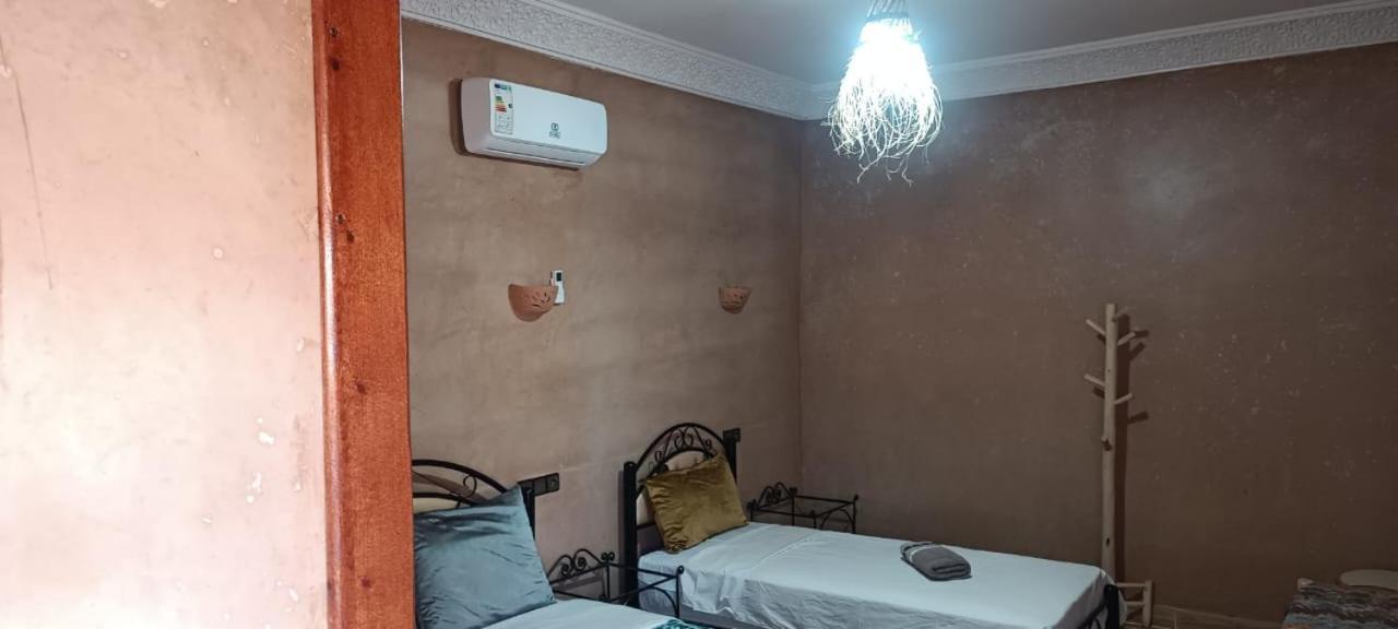 Auberge Restaurant Tissili " Oasis De Fint" 외부 사진