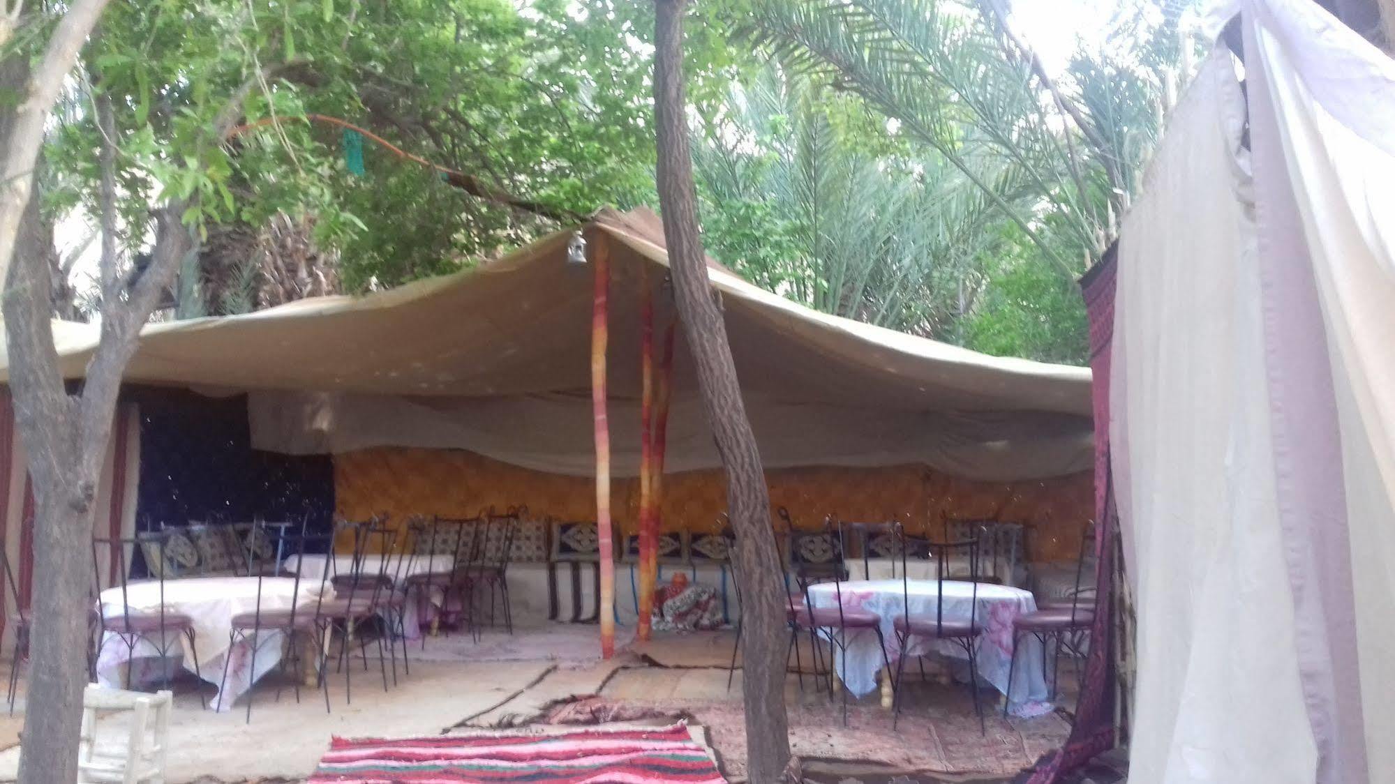 Auberge Restaurant Tissili " Oasis De Fint" 외부 사진